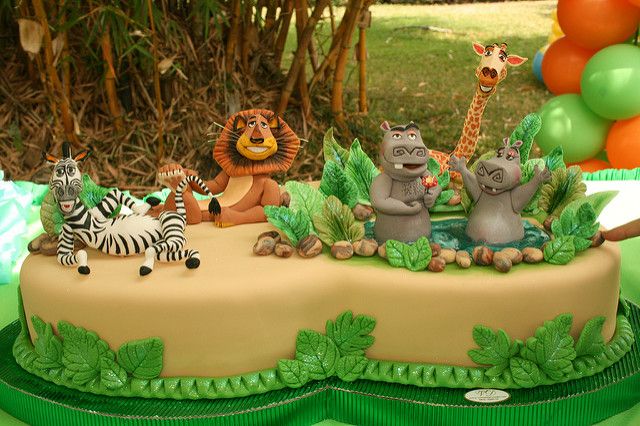 Animal photo cake
